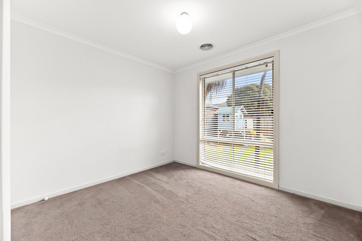 9 / 8a Henry Street, Koo Wee Rup VIC 3981, Koo Wee Rup - Thumbnail 8