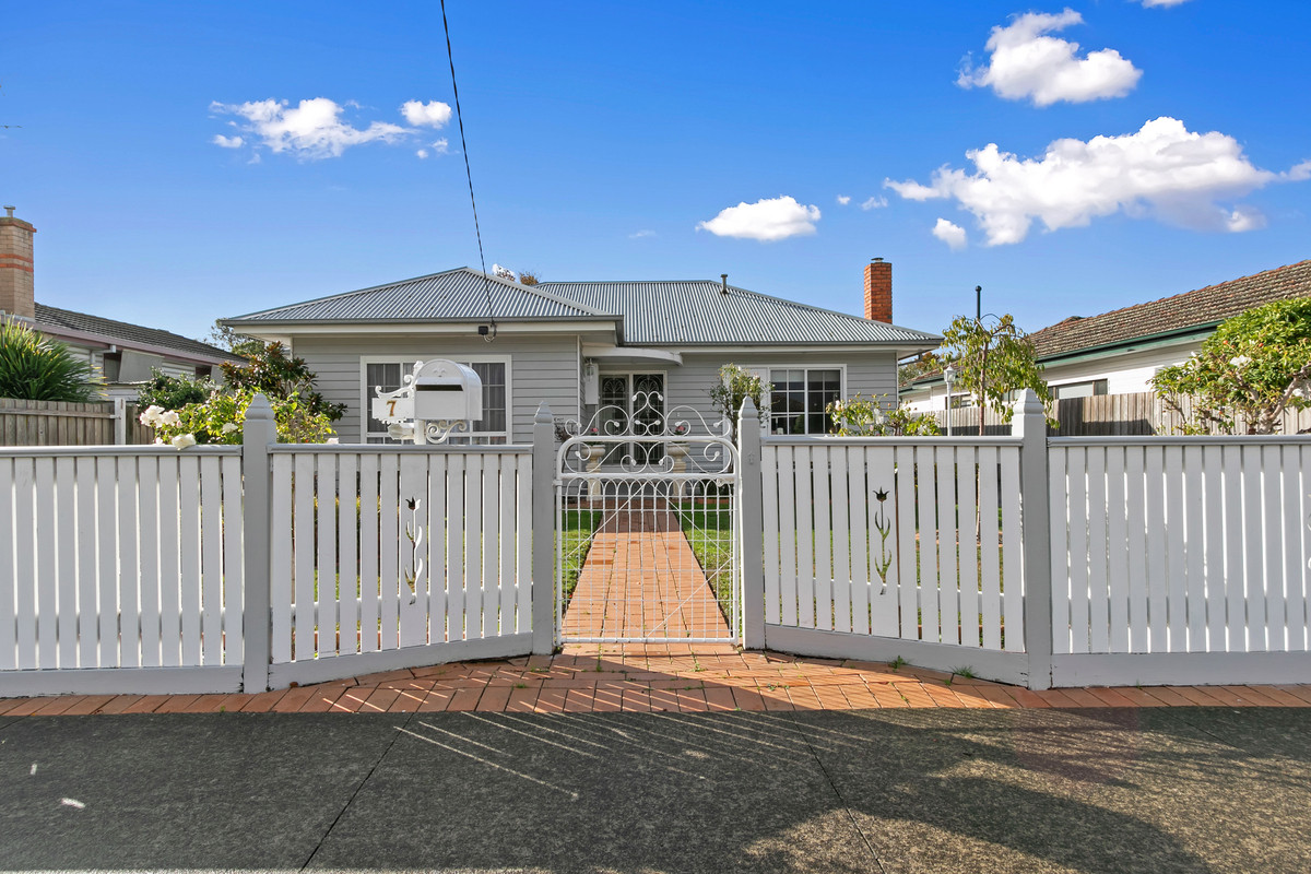 7 Doherty Avenue, Morwell VIC 3840, Morwell - Thumbnail 7