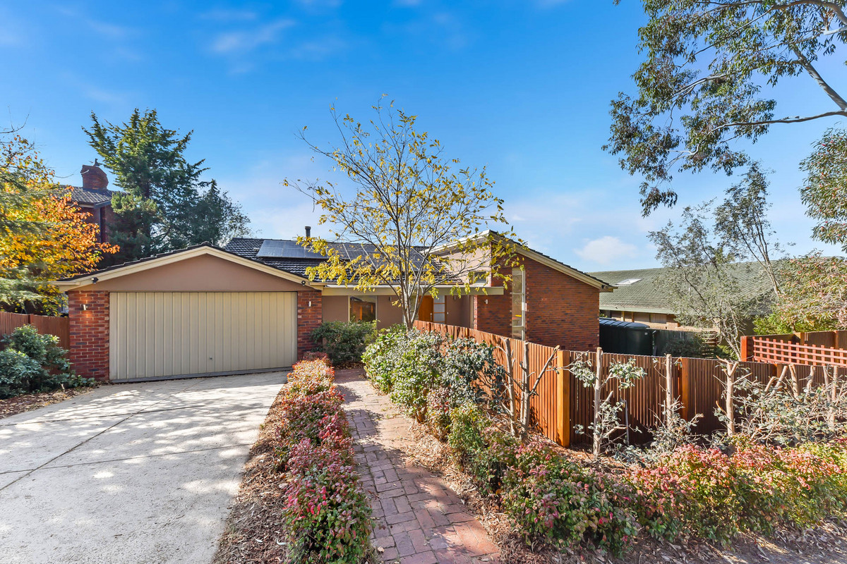 18 Homestead Drive, Wheelers Hill VIC 3150, Wheelers Hill - Thumbnail 2