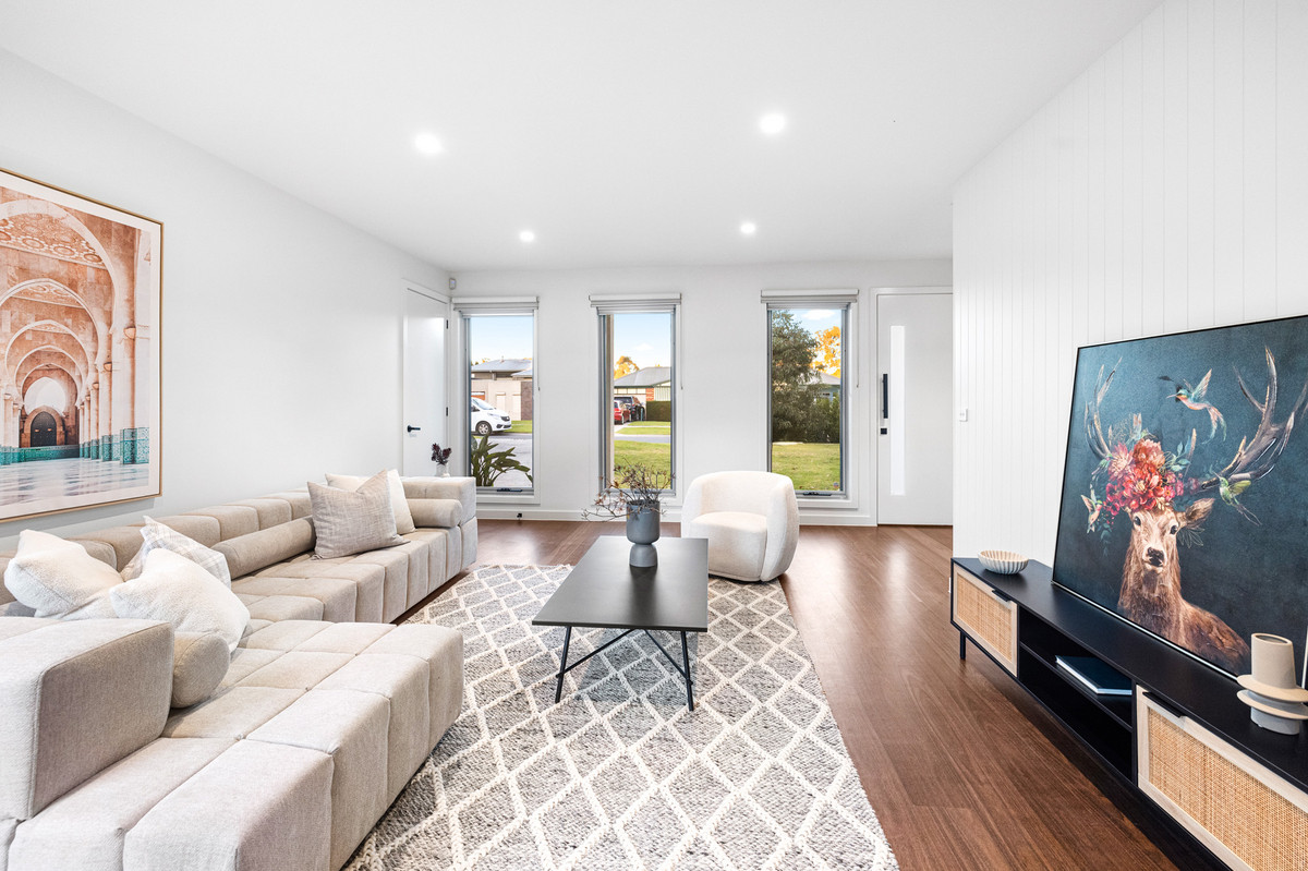 1 / 5 Pascoe Street, Westmeadows VIC 3049, Westmeadows - Thumbnail 2