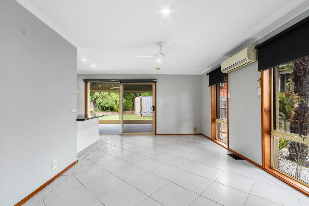 10 Maple Crescent, Churchill VIC 3842, Churchill - Thumbnail 2