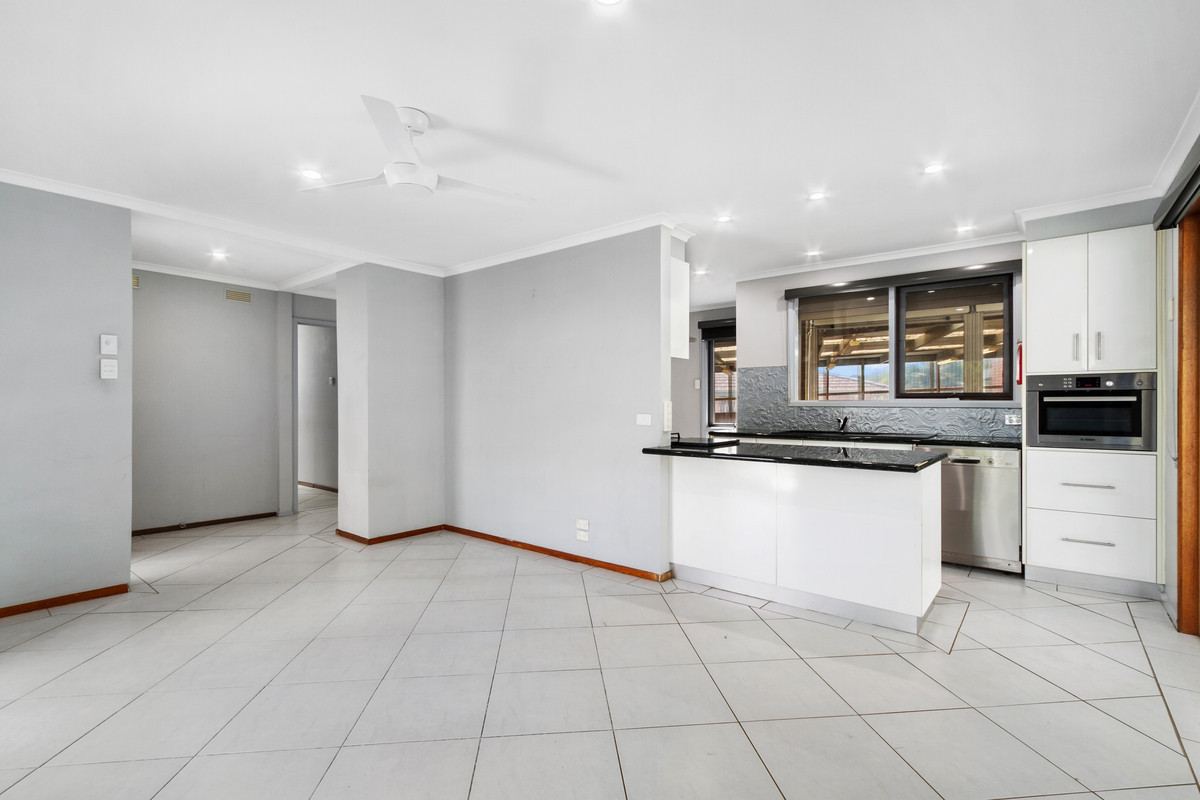 10 Maple Crescent, Churchill VIC 3842, Churchill - Thumbnail 7
