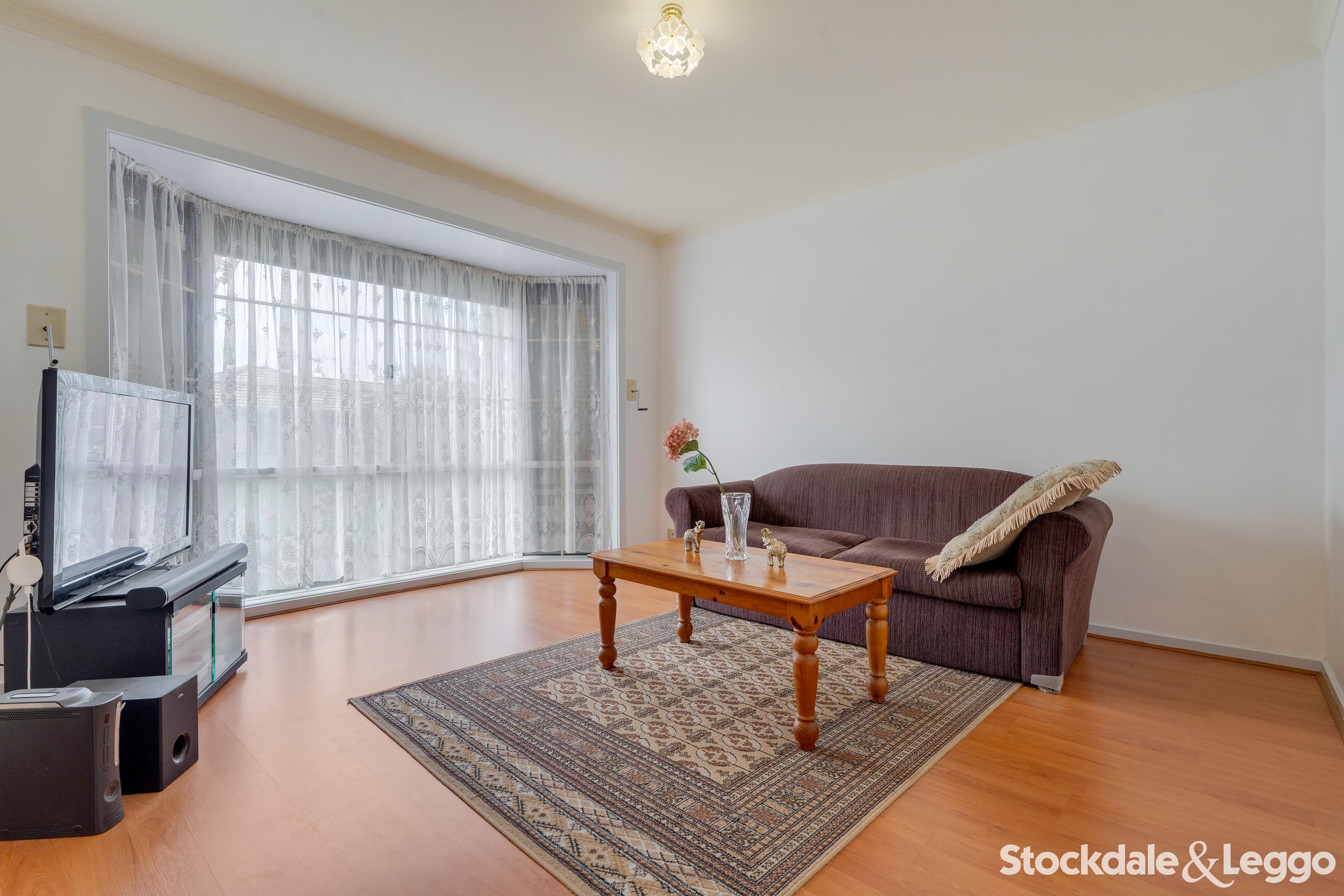 10 Parkinson Way, Roxburgh Park VIC, Roxburgh Park - Thumbnail 4
