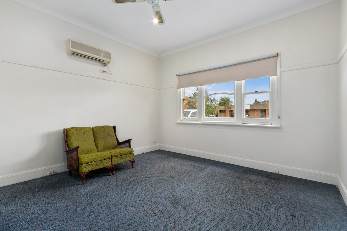 14 Collins Street, Morwell VIC 3840, Morwell - Thumbnail 4
