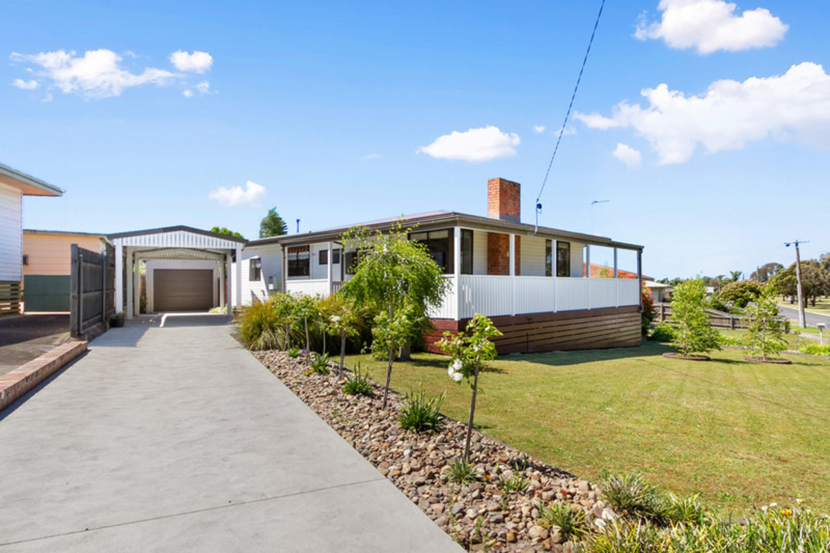 415 Princes Drive, Morwell VIC 3840, Morwell - Thumbnail 2