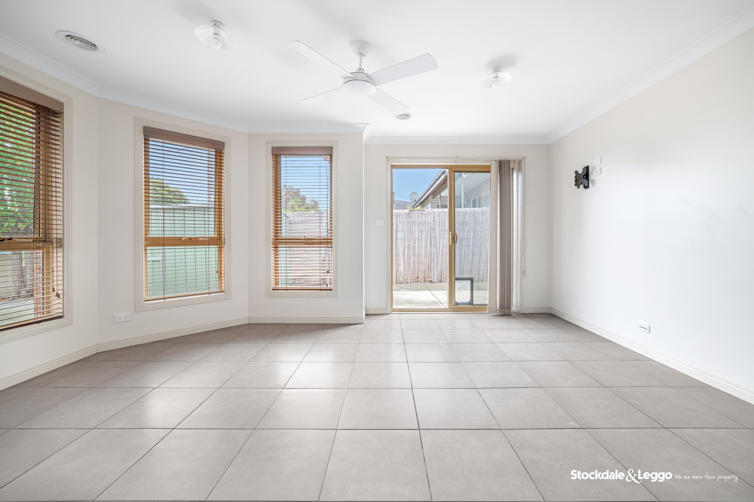 1/21 Pittosporum Grove, Doveton VIC, Doveton - Thumbnail 2