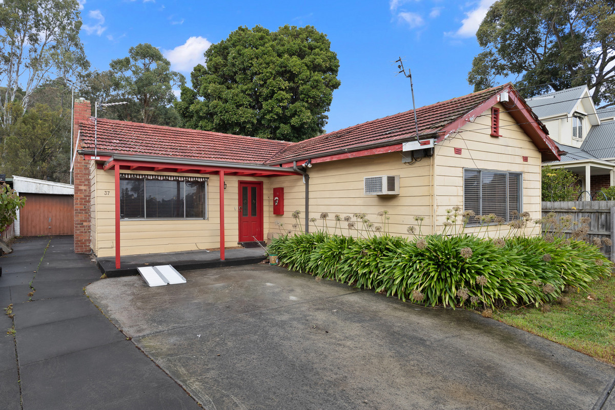 37 Mount View Road, Upper Ferntree Gully VIC 3156, Upper Ferntree Gully - Thumbnail 4