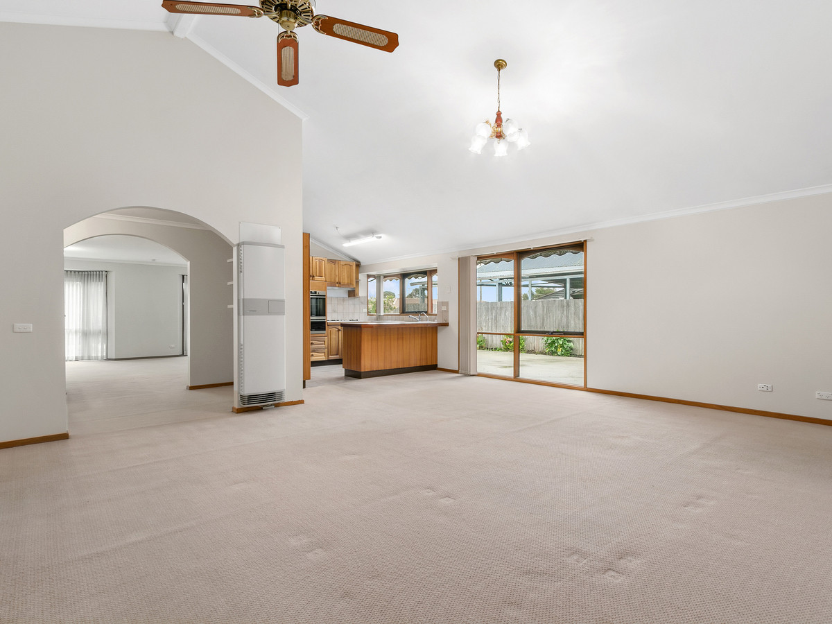 2 Hewat Court, MORWELL VIC 3840, Morwell - Thumbnail 2