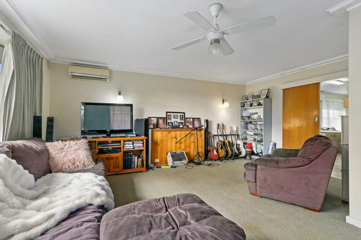 10 Henry Street, Yinnar VIC 3869, Yinnar - Thumbnail 3
