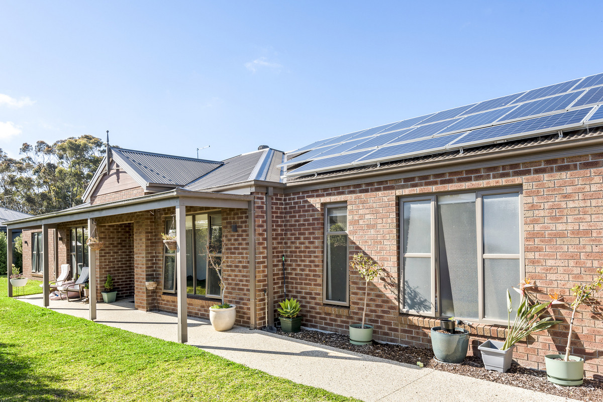 21 Streeton Way, Clifton Springs VIC 3222, Clifton Springs - Thumbnail 2