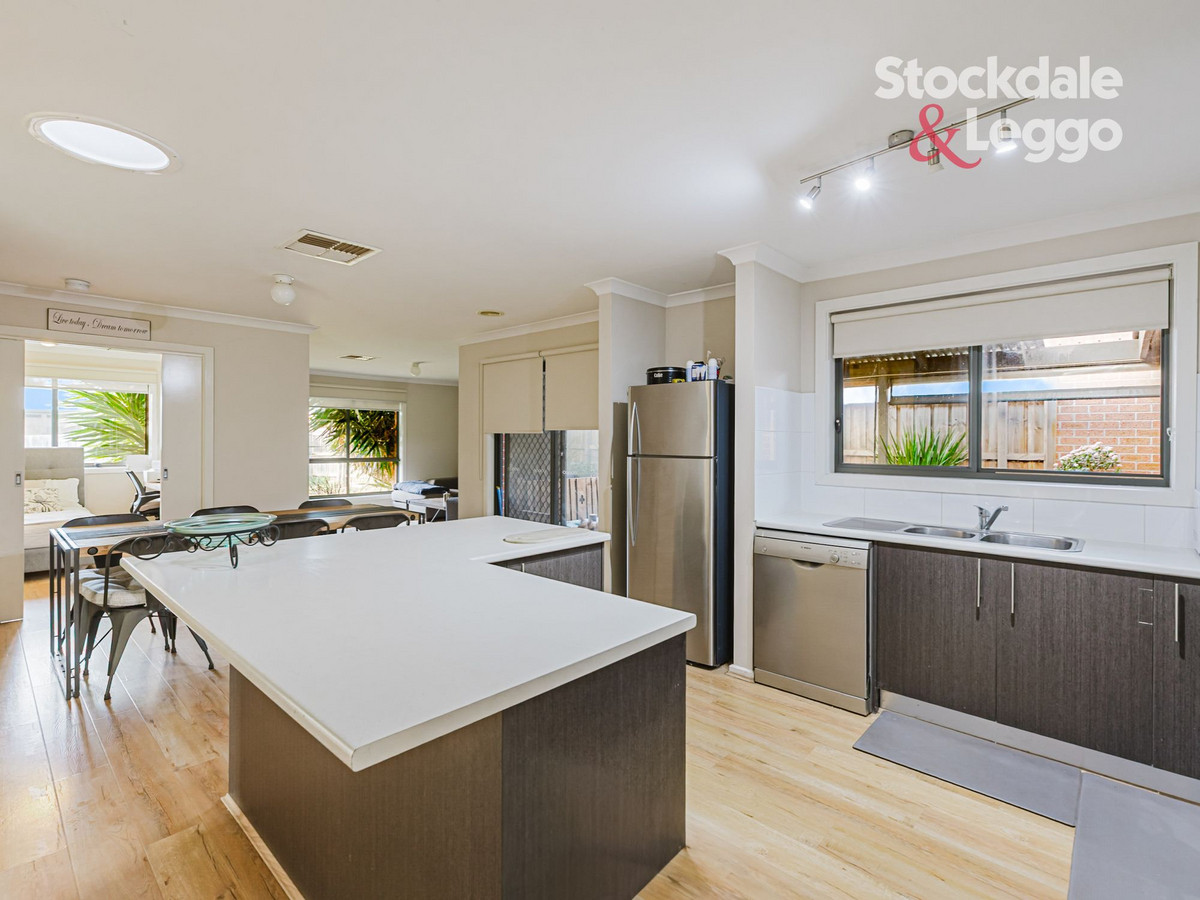 1 College Square, BACCHUS MARSH VIC 3340, Bacchus Marsh - Thumbnail 2
