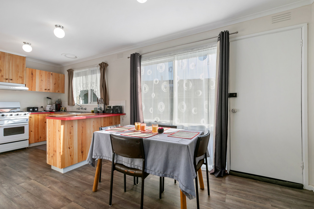 12 Esler Street, Traralgon VIC 3844, Traralgon - Thumbnail 2