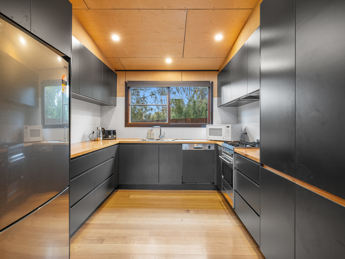 10 Roscrea Crescent, Walkerville VIC 3956, Walkerville - Thumbnail 5