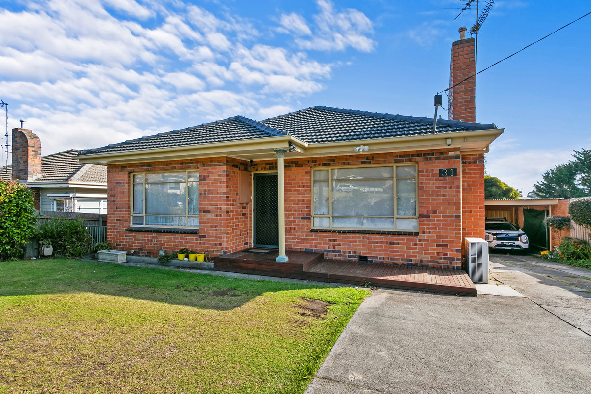 31 Quigley Street, Morwell VIC 3840, Morwell - Thumbnail 2