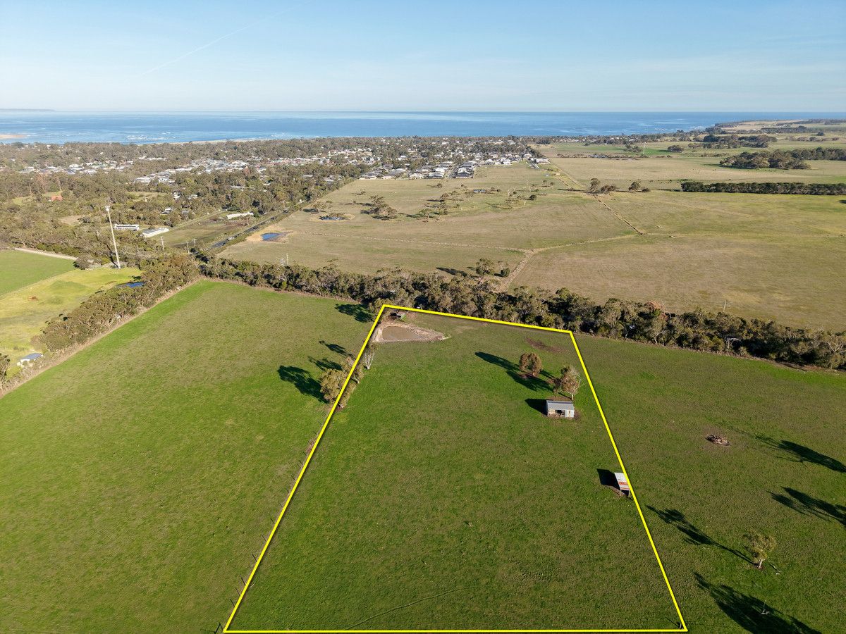 1 Bass Highway, Inverloch VIC 3996, Inverloch - Thumbnail 2
