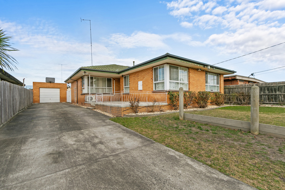 12 Peter Street, Morwell VIC 3840, Morwell - Thumbnail 2