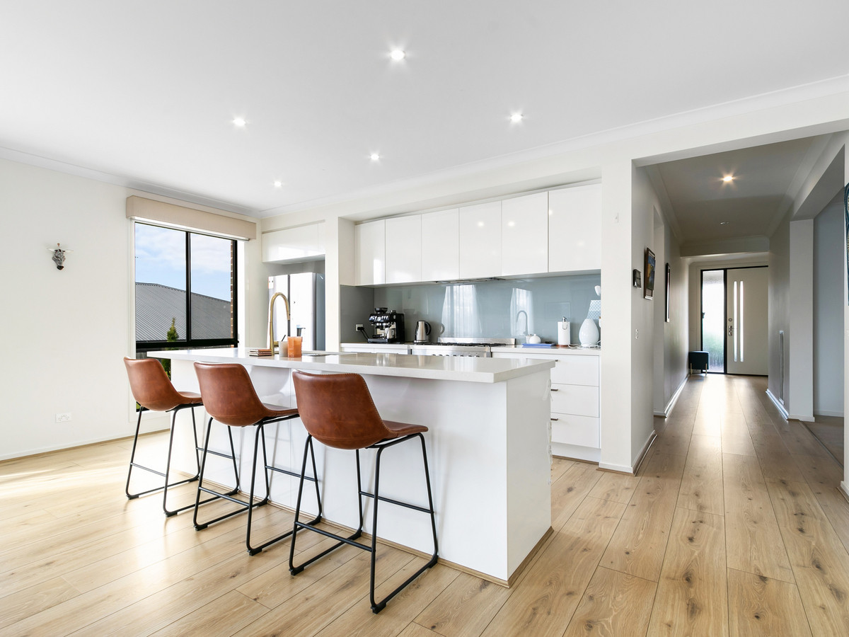 9 Kenilworth Drive, Traralgon VIC 3844, Traralgon - Thumbnail 3