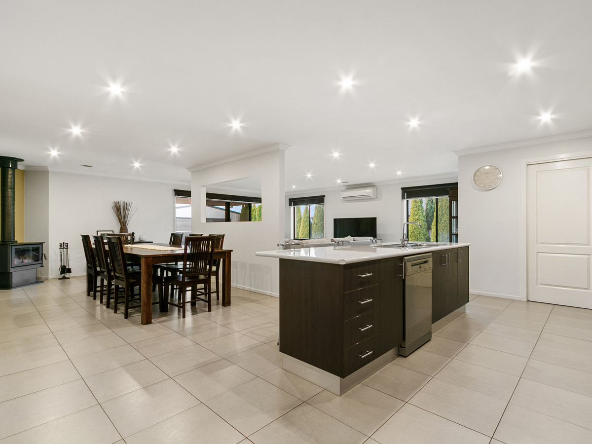 7 Graduate Place, Traralgon VIC 3844, Traralgon - Thumbnail 2
