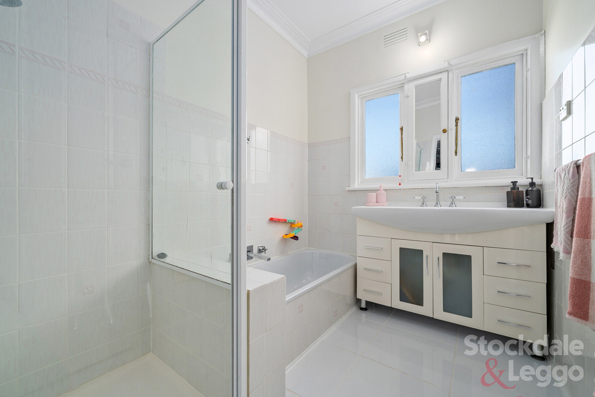 13 Isla Avenue, Glenroy VIC 3046, Glenroy - Thumbnail 8