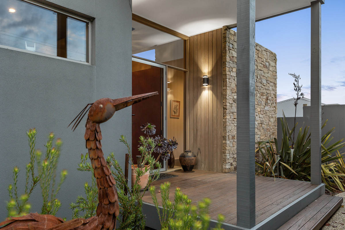 39 Woodville Street, Drysdale VIC 3222, Drysdale - Thumbnail 2