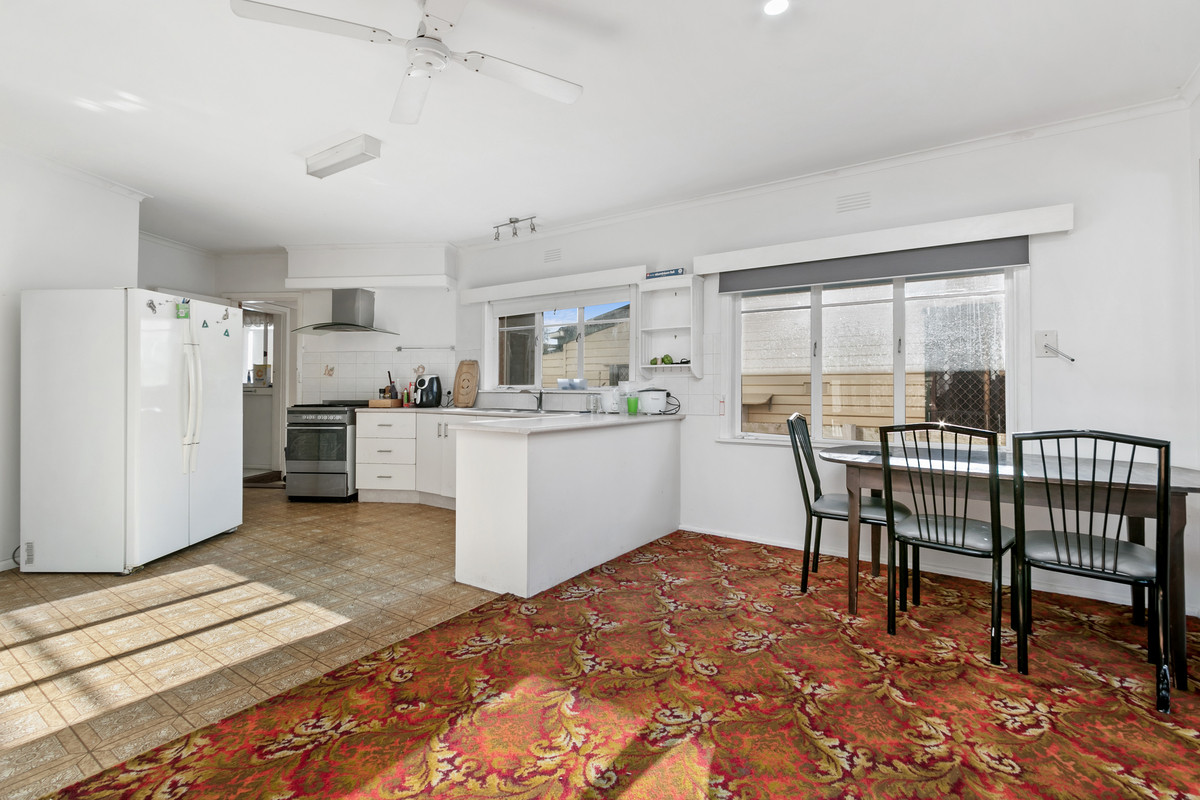 9 Latrobe Road, MORWELL VIC 3840, Morwell - Thumbnail 3