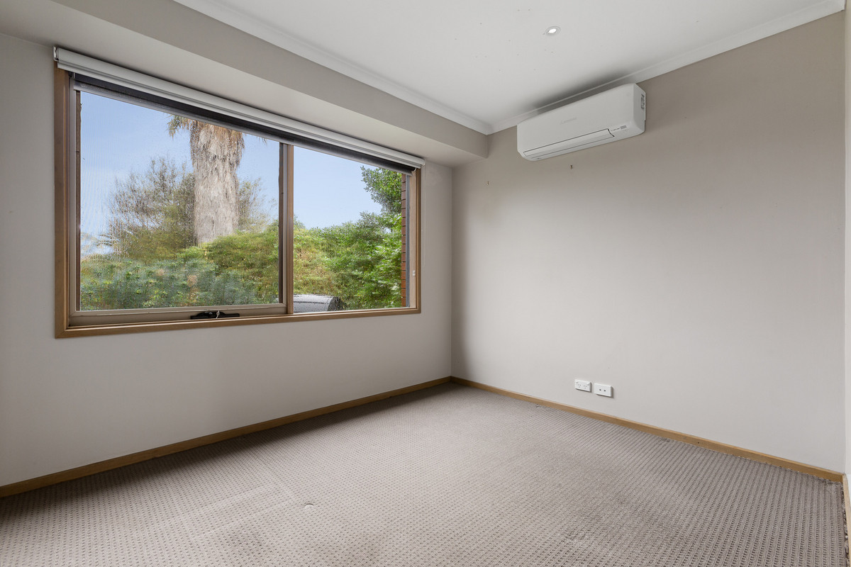 67 Boonderabbi Drive, CLIFTON SPRINGS VIC 3222, Clifton Springs - Thumbnail 2