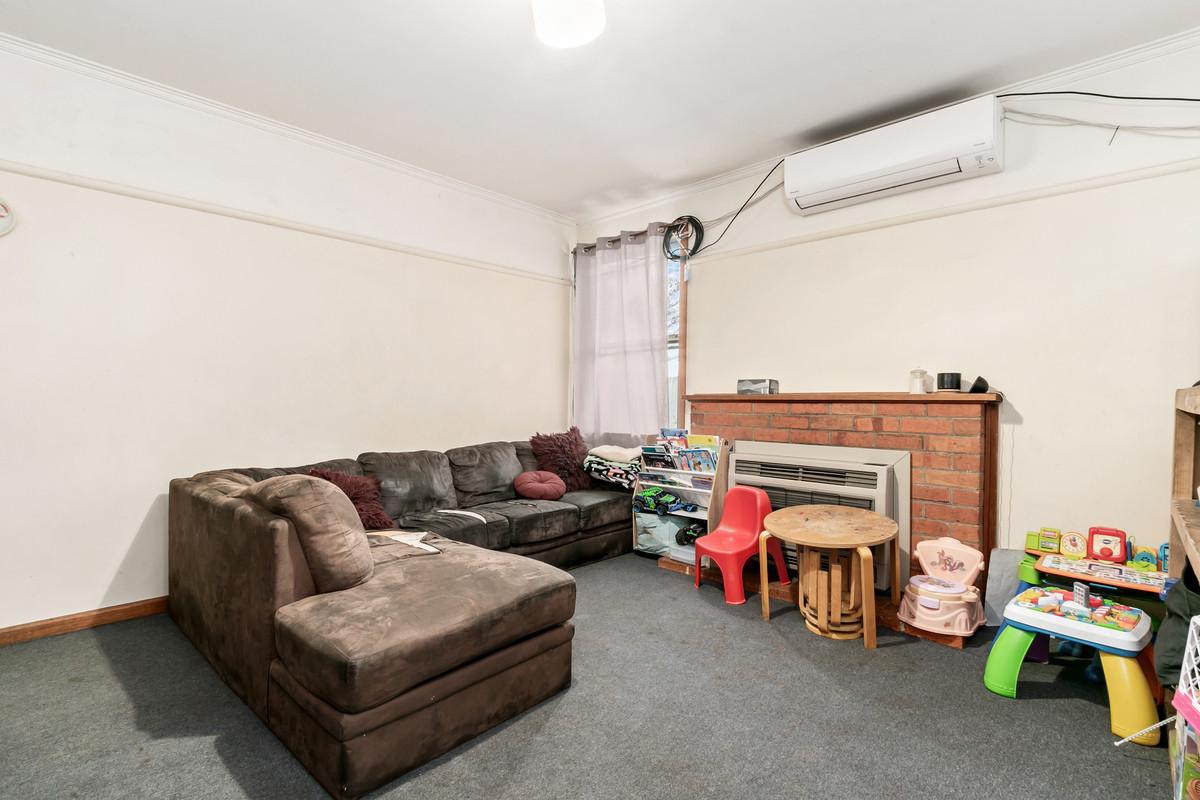 6 Robert Street, MORWELL VIC 3840, Morwell - Thumbnail 2