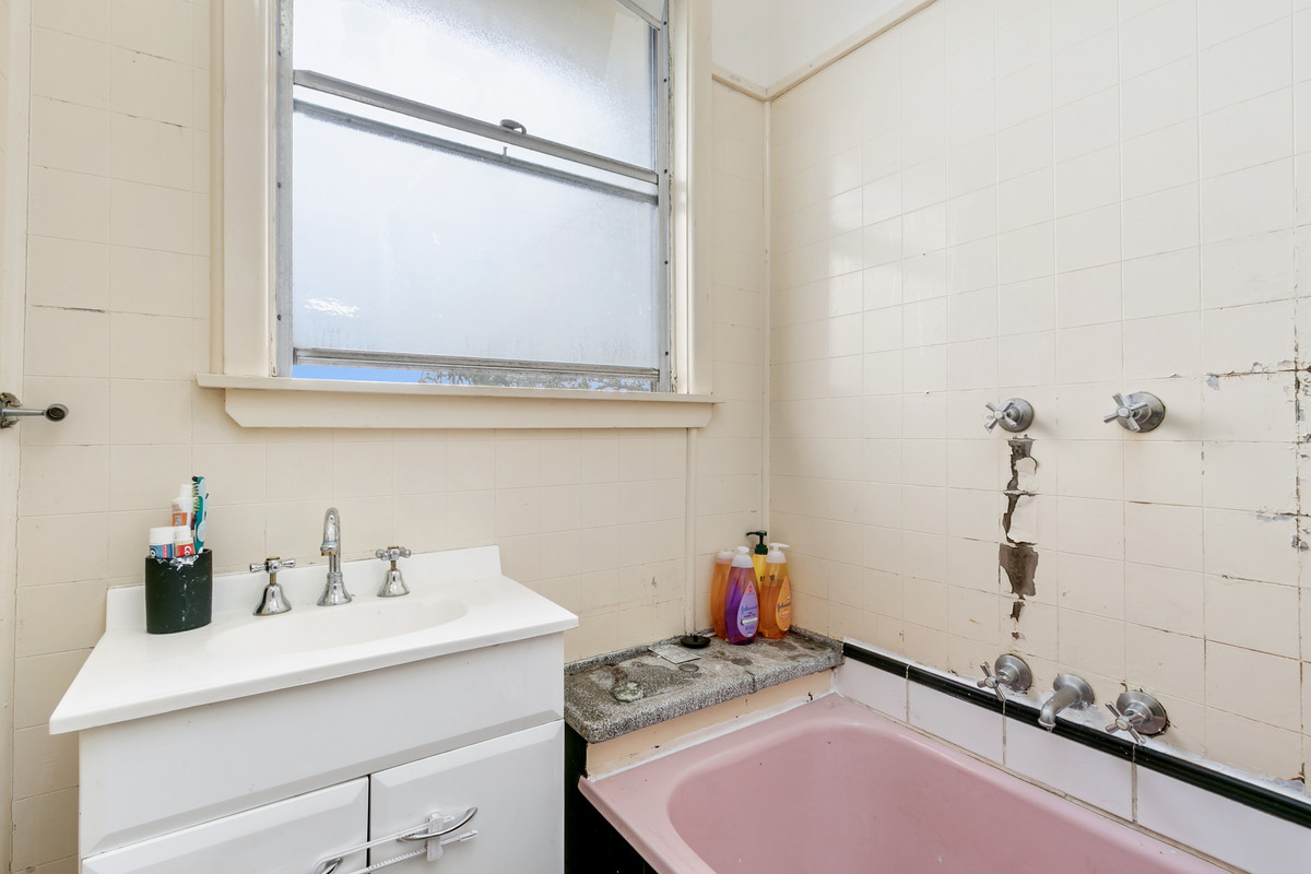 6 Robert Street, MORWELL VIC 3840, Morwell - Thumbnail 4