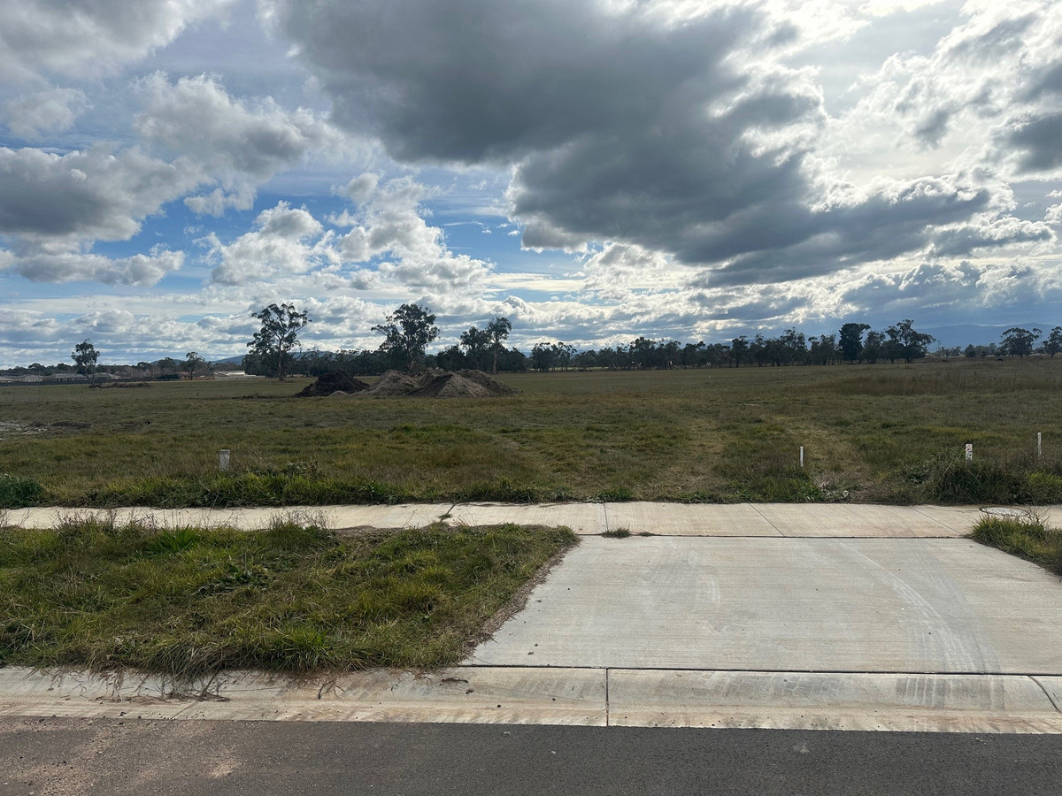 35 Jessie Way, Longwarry VIC 3816, Longwarry - Thumbnail 2