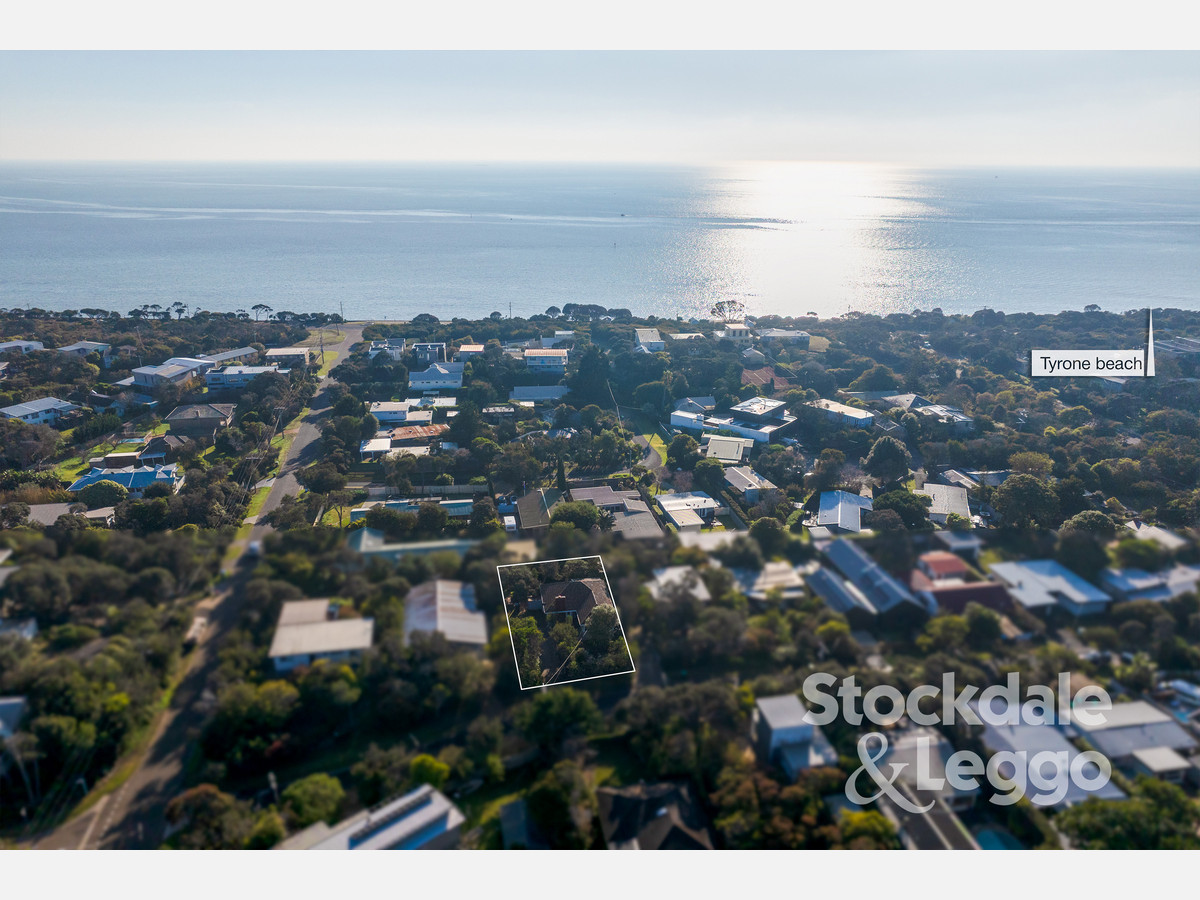 12 Fairfax Street, Blairgowrie VIC 3942, Blairgowrie - Thumbnail 2