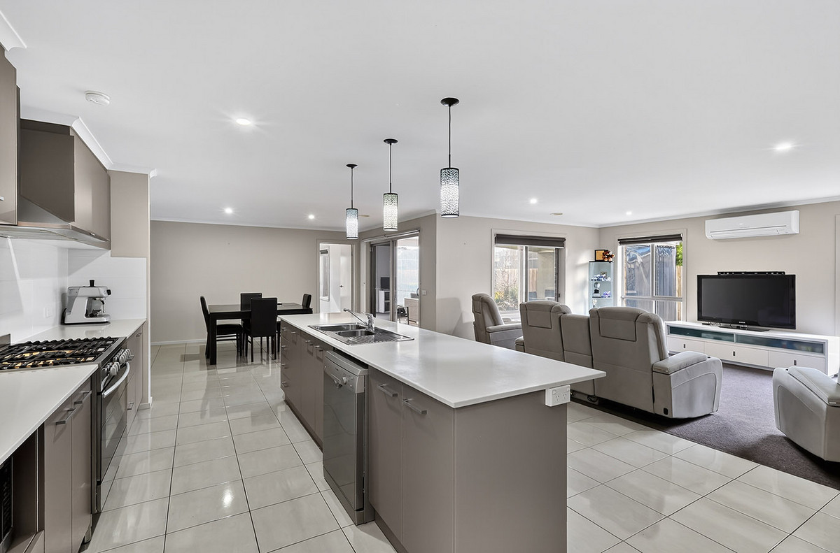 30 Cleveland Street, Warrnambool VIC 3280, Warrnambool - Thumbnail 2