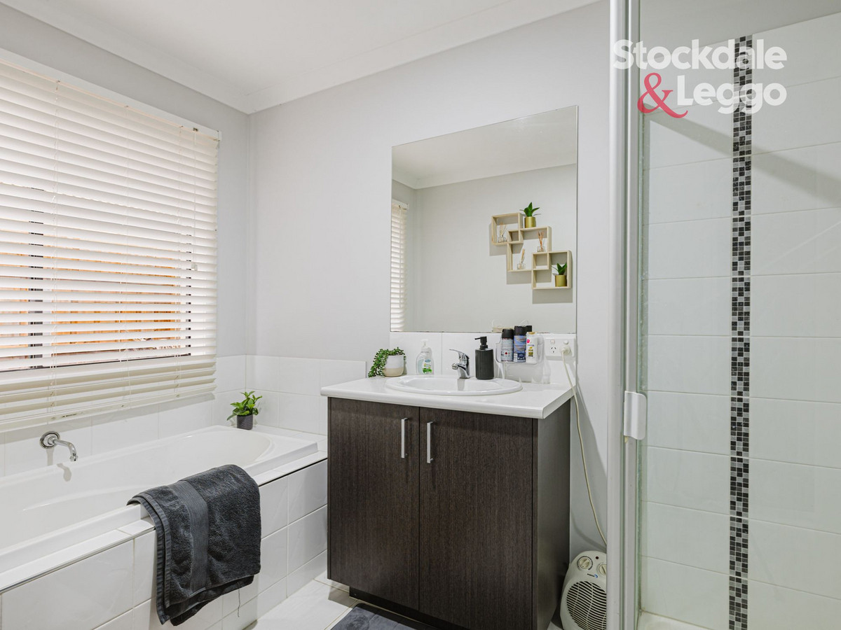 9 Gabriel Grove, Darley VIC 3340, Darley - Thumbnail 7