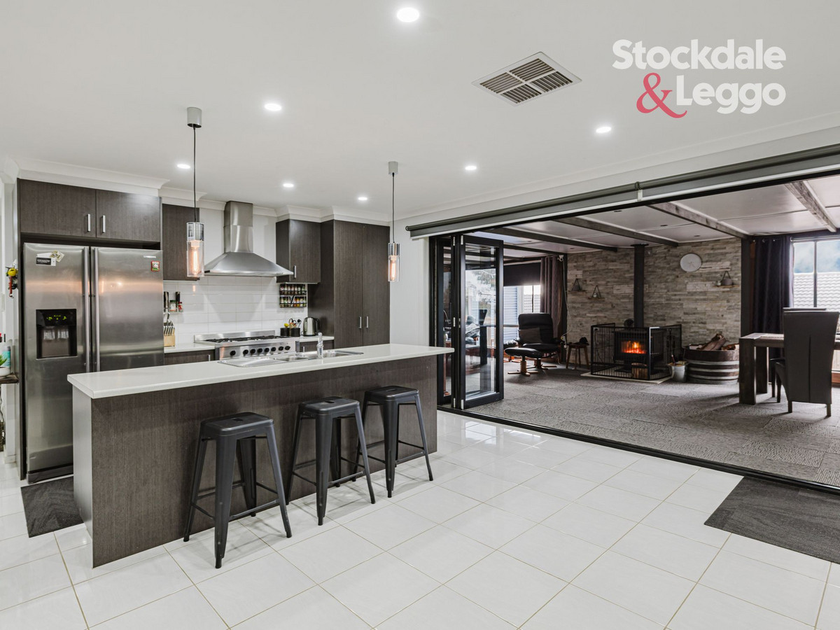 9 Gabriel Grove, Darley VIC 3340, Darley - Thumbnail 2