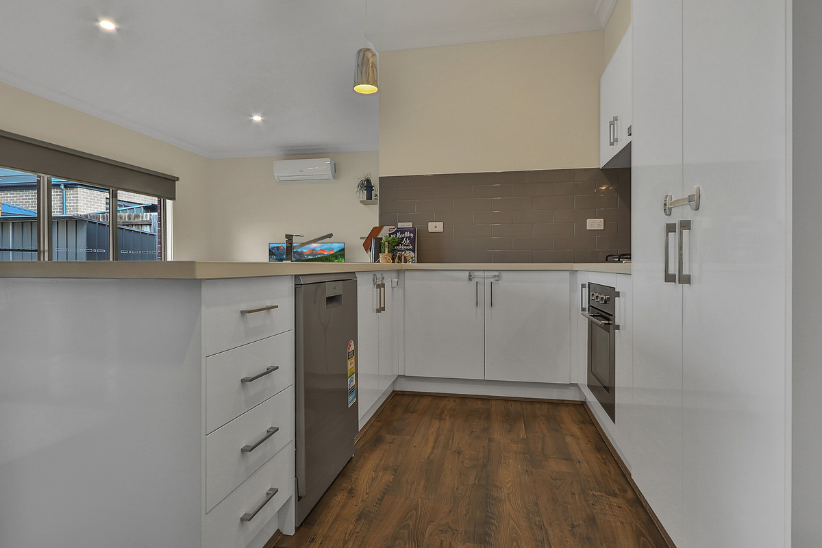 6 Premier Close, MOOROOLBARK VIC 3138, Mooroolbark - Thumbnail 4
