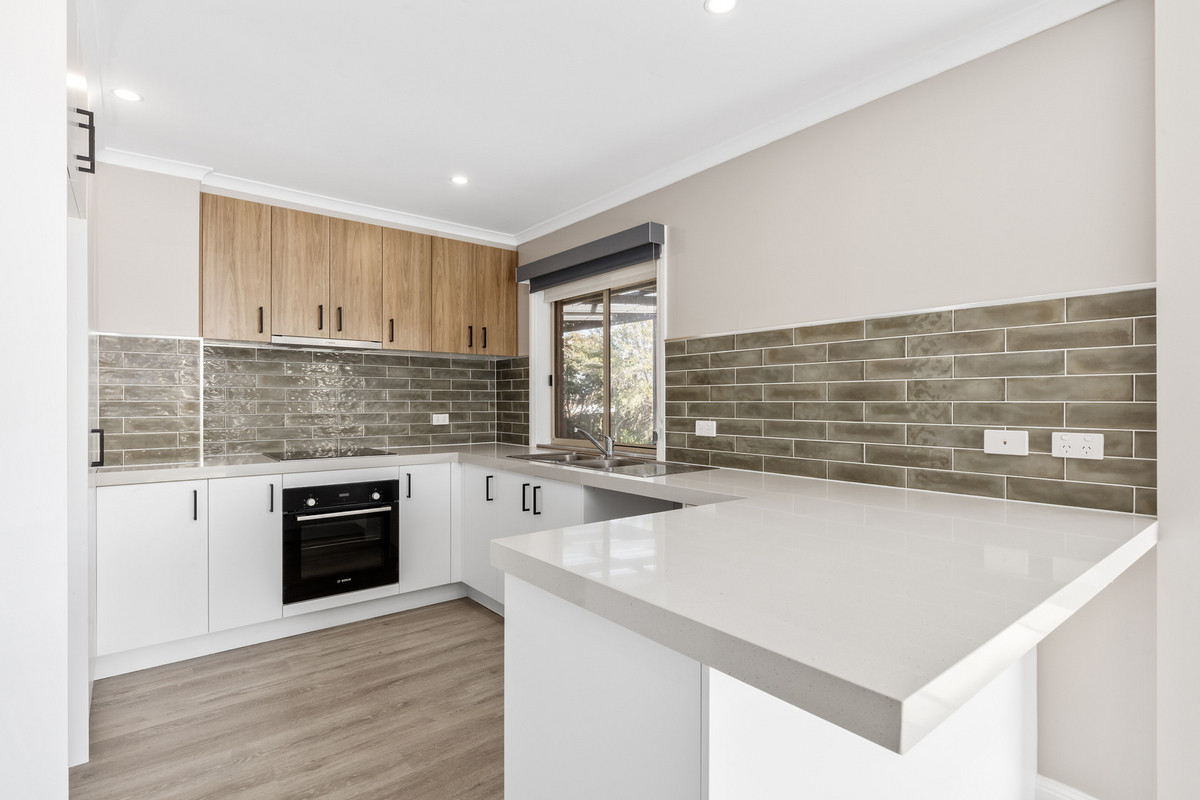 8 Carapooka Avenue, CLIFTON SPRINGS VIC 3222, Clifton Springs - Thumbnail 2