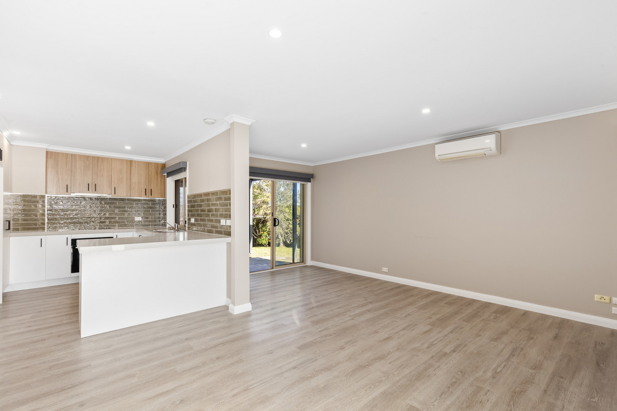 8 Carapooka Avenue, CLIFTON SPRINGS VIC 3222, Clifton Springs - Thumbnail 3