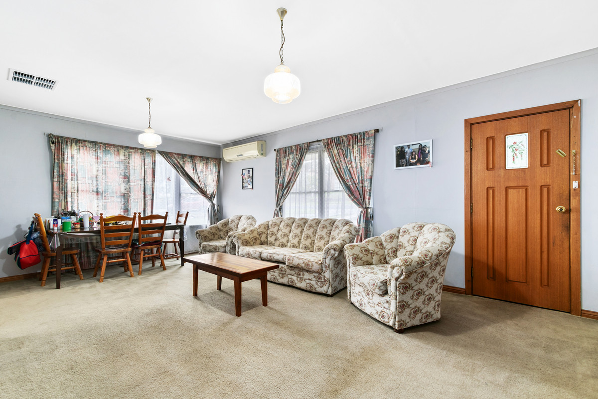 74 Haywood Street, MORWELL VIC 3840, Morwell - Thumbnail 2