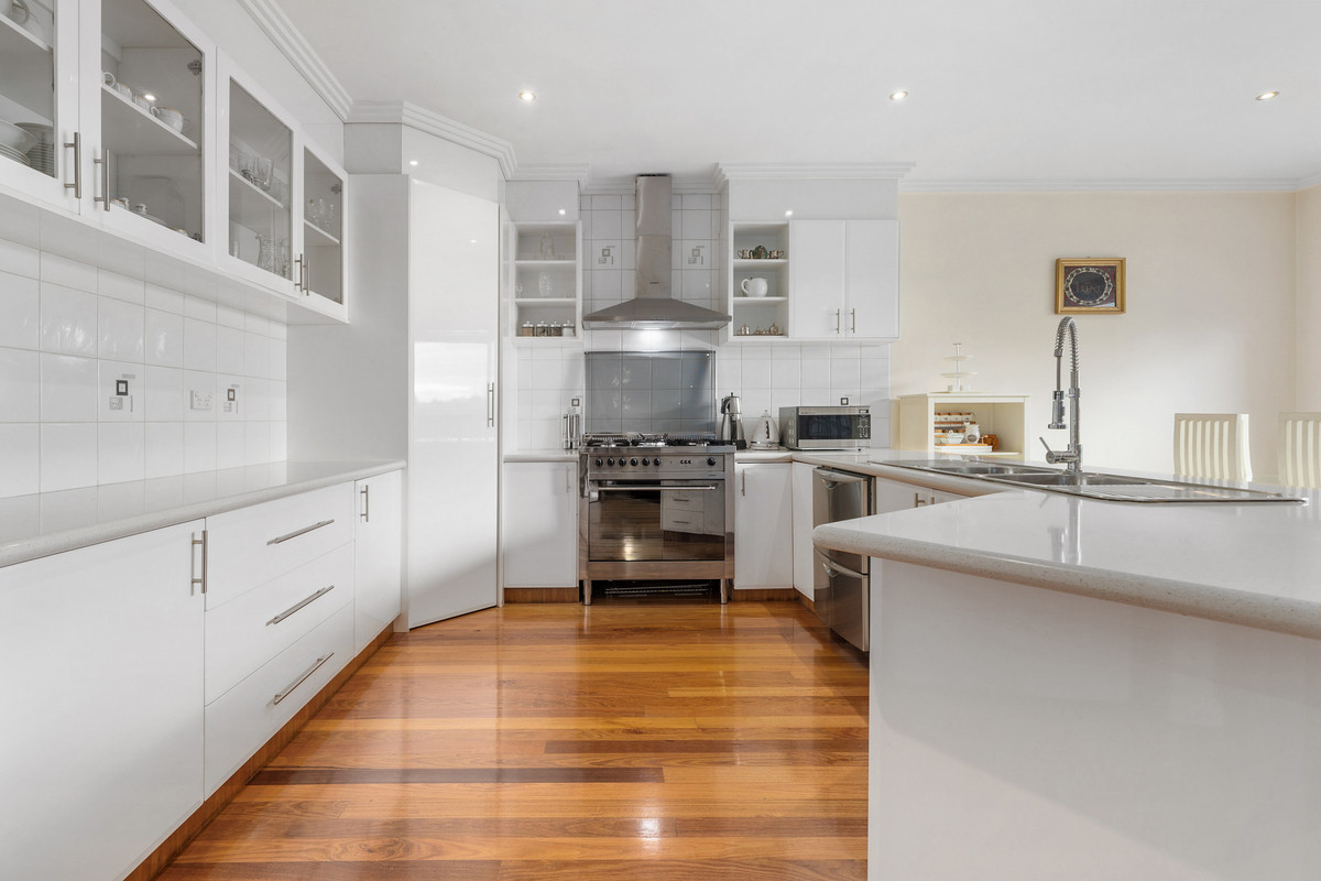 102 Marigold Crescent, Gowanbrae VIC 3043, Gowanbrae - Thumbnail 5