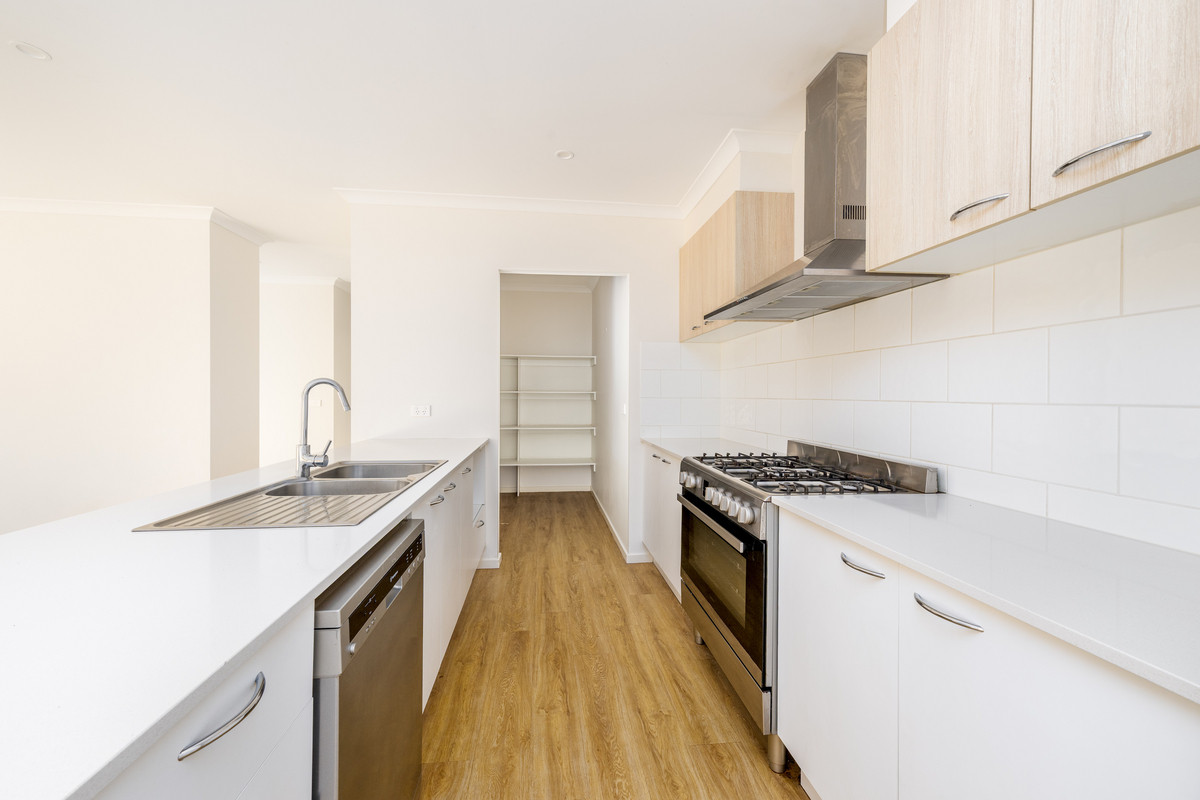 3 Ranfurly Crescent, KIALLA VIC 3631, Kialla - Thumbnail 2