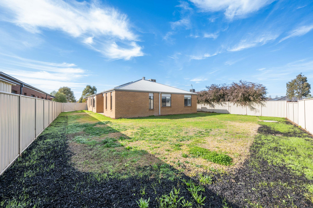 3 Ranfurly Crescent, KIALLA VIC 3631, Kialla - Thumbnail 4