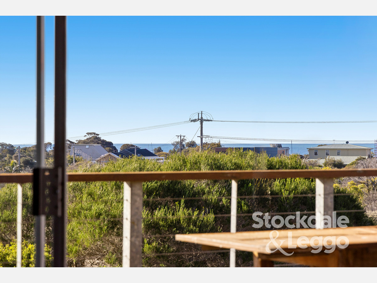 55 Seaview Street, Blairgowrie VIC 3942, Blairgowrie - Thumbnail 2