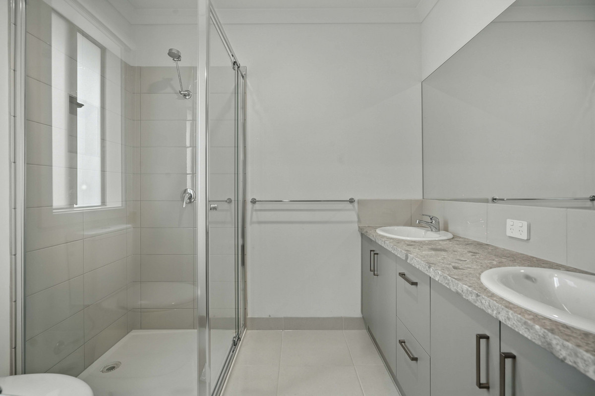2 / 20 Sybella Avenue, Koo Wee Rup VIC 3981, Koo Wee Rup - Thumbnail 6