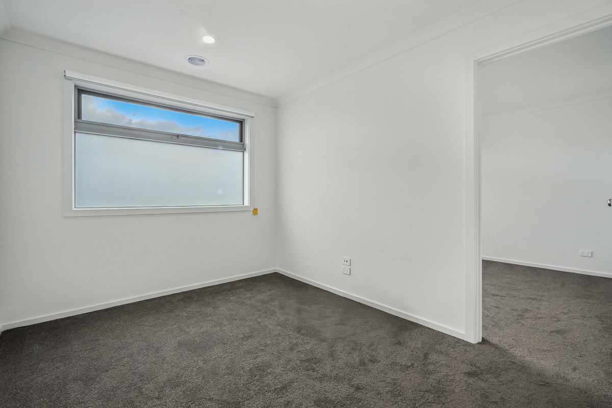 2 / 20 Sybella Avenue, Koo Wee Rup VIC 3981, Koo Wee Rup - Thumbnail 7