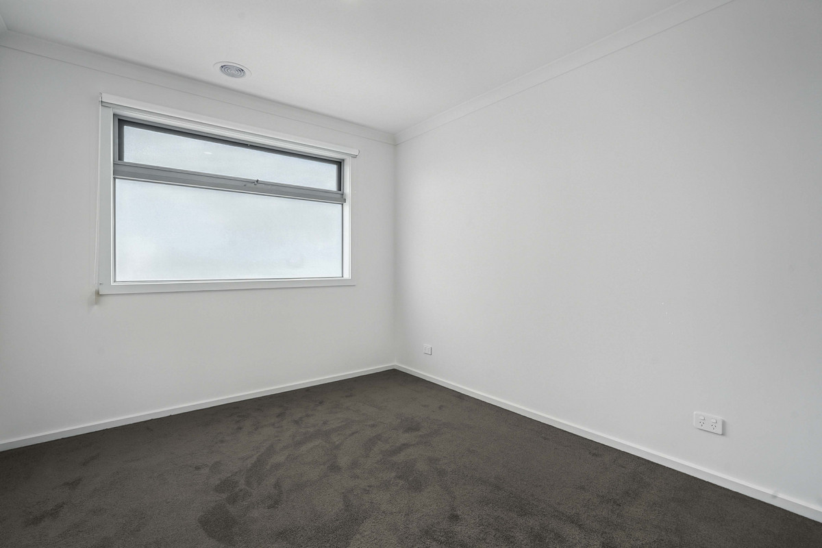 2 / 20 Sybella Avenue, Koo Wee Rup VIC 3981, Koo Wee Rup - Thumbnail 8