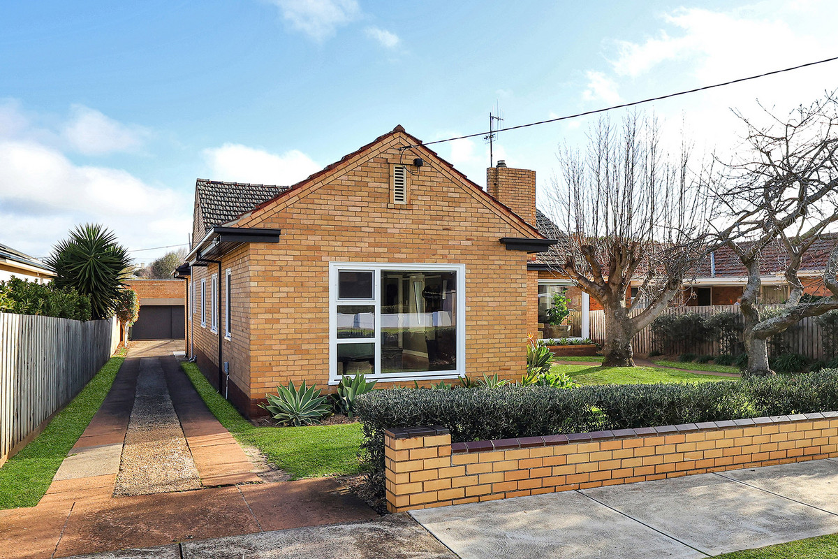9 Birdwood Avenue, WARRNAMBOOL VIC 3280, Warrnambool - Thumbnail 7