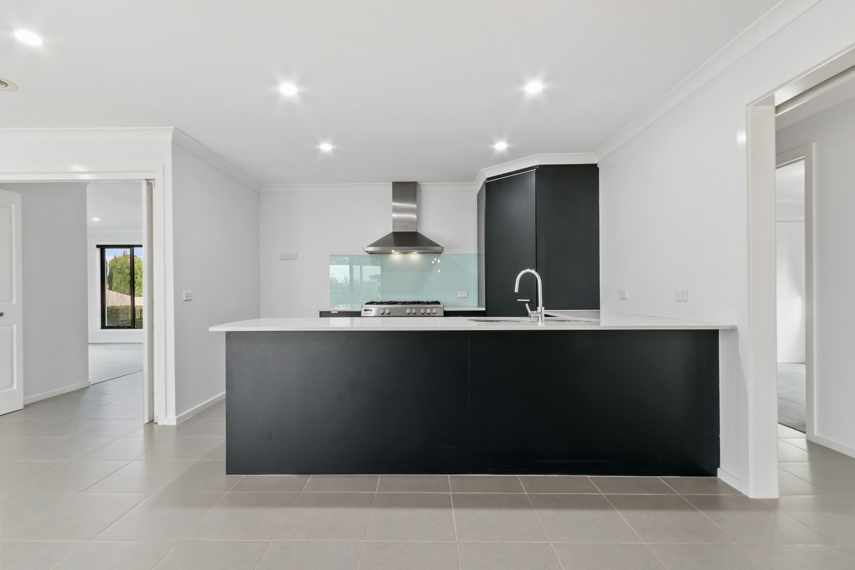 9 Graduate Place, Traralgon VIC 3844, Traralgon - Thumbnail 2