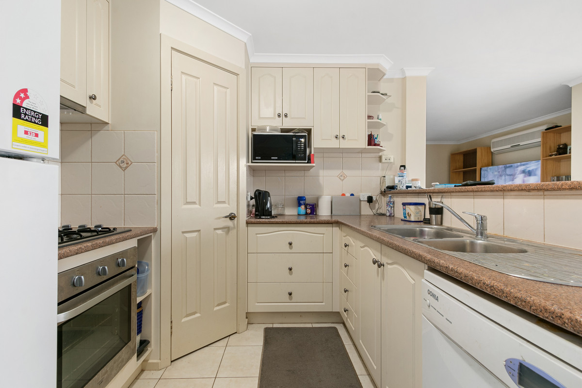 1 & 2 / 64 Bridle Road, Morwell VIC 3840, Morwell - Thumbnail 4