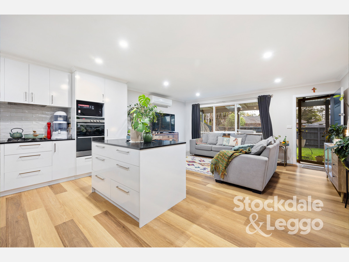 41 Woonton Crescent, Rosebud VIC 3939, Rosebud - Thumbnail 2