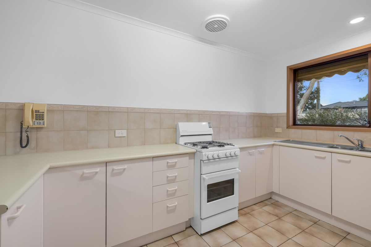 2 Luscombe Avenue, Carrum Downs VIC 3201, Carrum Downs - Thumbnail 3