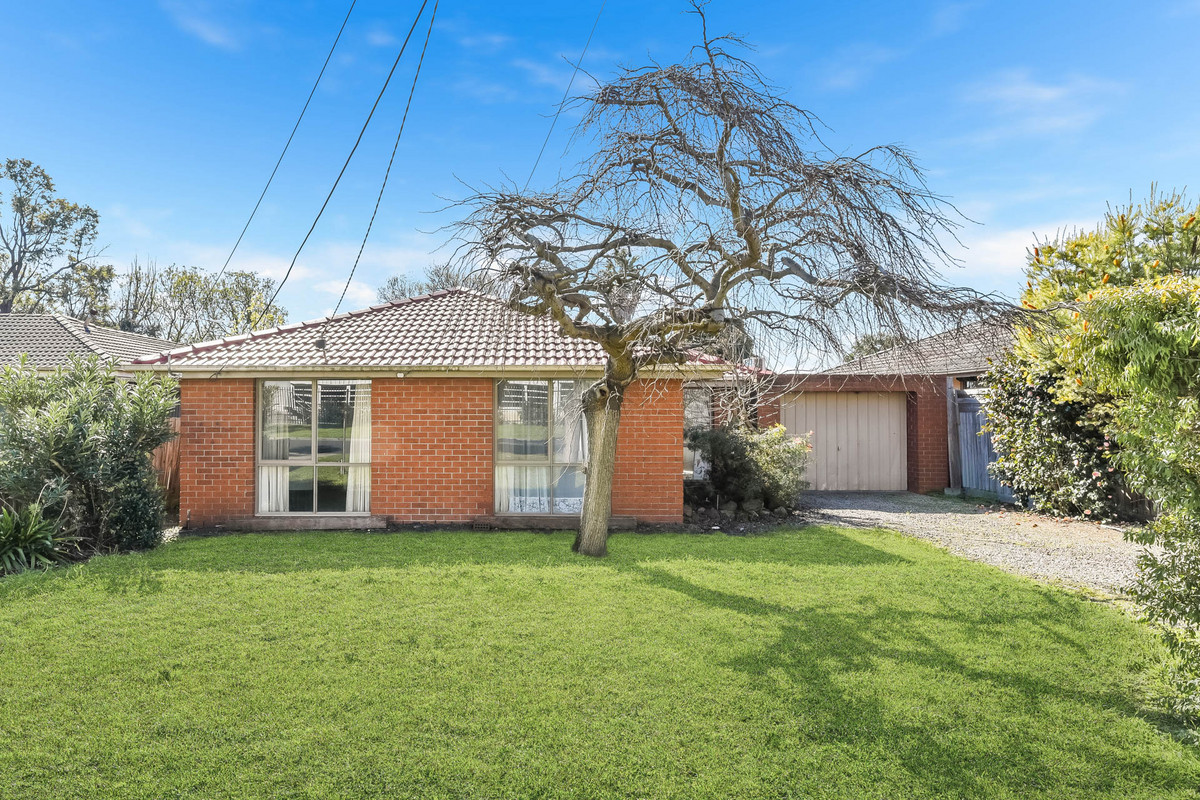 111 Clarendon Street, Cranbourne VIC 3977, Cranbourne - Thumbnail 3